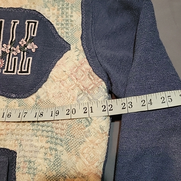 Reworked Aeropostale Women's Hoodie Sz MED Heart Floral Blanket Upcycle OOAK - Picture 4 of 8